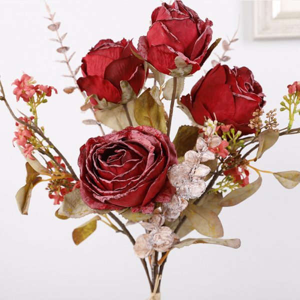burned-vintage-artificial-rose-bouquet.jpg burned-artificial-rose-bouquet-vintage-style.jpg